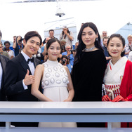 『遠い山なみの光』© Kazuko Wakayama