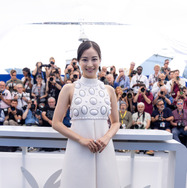 『遠い山なみの光』© Kazuko Wakayama