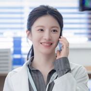 女優コ・ユンジョンが“愛され女優”に。『いつかは賢いレジデント生活』で示した存在感