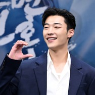 『朝鮮弁護士カン・ハンス』で見せた新境地、ウ・ドファンの緻密な感情演技の真髄