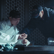 Netflixシリーズ「呑金／タングム」独占配信中　オフショット