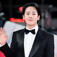 『ムービング』ボンソクから一変、イ・ジョンハが新プロフィールで見せた“大人の男”の顔