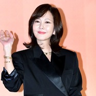 キム・ナムジュの優雅な日常、YouTubeで自宅に広がる豪華な庭園を公開