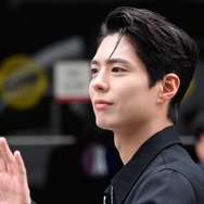 「美しさは外見だけじゃない」俳優パク・ボゴム、美談で紡がれる“人間力の高さ”