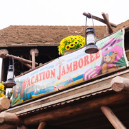 夏季特別版「カントリーベア・シアター“バケーション・ジャンボリー”」スタート　18頭の個性あふれるクマたちと陽気なバケーション