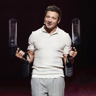 Netflix映画『ナイブズ・アウト: ウェイク・アップ・デッドマン』12月12日（金）より世界独占配信