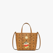 MCM×クレヨンしんちゃん「Toni トップジップショッパーバッグ」（C）Ｕ／Ｆ・Ｓ・Ａ・Ａ