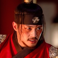 ユク・ソンジェ×キム・ジヨン『鬼宮』監督が明かす“八尺鬼”誕生秘話