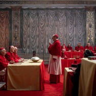 『教皇選挙』(C) 2024 Conclave Distribution, LLC.