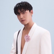 除隊早々に晴れ姿！“素肌にジャケット”のイ・ドヒョン、ミラノで魅せた！【PHOTO】