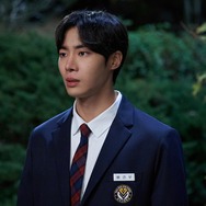 Prime Videoで独占配信中『巫女と彦星』でチュ・ヨンウが作り上げた “ハリネズミ男子”の魅力