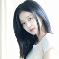 母は『チャングム』女優！“初恋オーラ”漂うイ・ユビ、透明感あふれる最新ショットに反響【PHOTO】