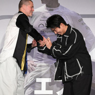 『F1(R)／エフワン』