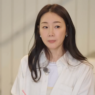 女優チェ・ジウ、5歳の愛娘のために守っている“子育てルール”を公開「〇〇は見せません」