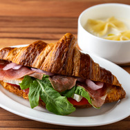 アルプスの少女ハイジ ©ZUIYO 「アルプスの少女ハイジ」公式HP www.heidi.ne.jp