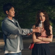 アン・ボヒョン、『悪魔が引っ越してきた』では“大型犬系男子”の魅力全開…ユナとの体格差にも注目