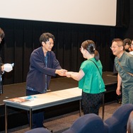 【福岡キャラバン】名刺配布『宝島』©真藤順丈／講談社　©2025「宝島」製作委員会