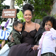 リアーナと子供たち Photo by Axelle/Bauer-Griffin/FilmMagicb