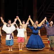 舞台「千と千尋の神隠し」　上海公演 7/16初日カーテンコール