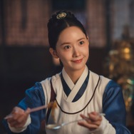 『暴君のシェフ』が描く異世界キッチン戦記、イム・ユナが宮廷の味覚を震わせる