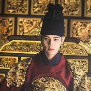 『暴君のシェフ』で見せる初の時代劇変身、イ・チェミンのダークで華麗な覚醒劇が始まる