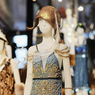 プラダニューヨーク・エピセンターで開催された「Catherine Martin and Miuccia Prada Dress Gatsby」展の様子