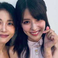 日韓女優たちの美しいツーショット！『奇皇后』女優ハ・ジウォンがきっちり“お仕事モード”【PHOTO】