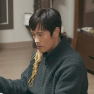 イ・ビョンホンが新作映画で魅せた絶望と再生の物語、失って初めて気づく人生の意味