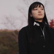 『白の花実』©2025 BITTERS END/CHIAROSCURO