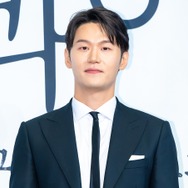 『エスクワイア』で光るイ・ハクジュの情熱、派手さを超えて心を打つ静かな支柱の存在感