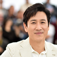 イ・ソンギュン Photo by Stephane Cardinale - Corbis/Corbis via Getty Images