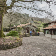 『ムガリッツ』©2024 TELEFONICA AUDIOVISUAL DIGITAL, S.L.U