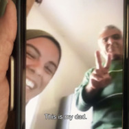 『手に魂を込め、歩いてみれば』©Sepideh Farsi Reves d'Eau Productions