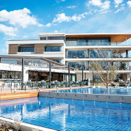 湘南のラグジュアリーリゾートの一角に佇む