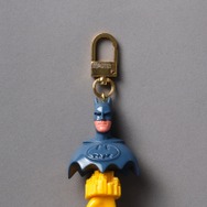 バットマンの日 POP UP 限定 magma “Key Chain” ファッションアイテムほか、「バットマンの日」記念コラボ商品が