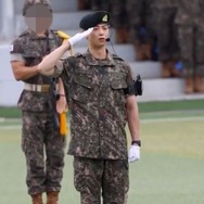 チャウヌ、訓練兵代表となって基礎訓練修了！凛々しい姿で「教育修了を命じられました」