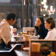 『ミーツ・ザ・ワールド』©金原ひとみ／集英社・映画「ミーツ・ザ・ワールド」製作委員会