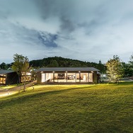 町田薬師池公園四季彩の杜 西園 芝生広場