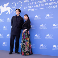 『果てしなきスカーレット』フォトコール　ⓒKAZUKO WAKAYAMA