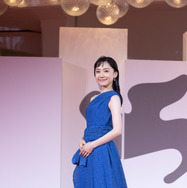 『果てしなきスカーレット』ヴェネチア国際映画祭レッドカーペット