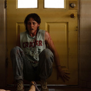 『愛はステロイド』© 2023 CRACK IN THE EARTH LLC; CHANNEL FOUR TELEVISION CORPORATION ALL RIGHTS RESERVED