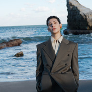 「ラウール On The Runway」©Storm Labels Inc.