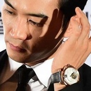 ソン・スンホン、最愛の母が死去「息子で幸せでした」