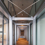 「CineMalice シネマリス」中廊下