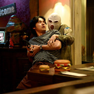 「シナントロープ」1話　(c)此元和津也／「シナントロープ」製作委員会