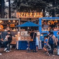 フードトラック「RUBBER TRAMP」