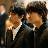 『愚か者の身分』©2025 映画「愚か者の身分」製作委員会