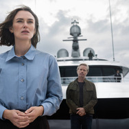 Netflix映画『第10客室の女』10月10日独占配信