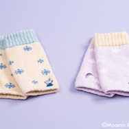 アームグローブ（ベージュ/パープル）各1,100円（税込）