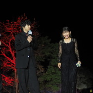 『爆弾』レッドカーペット